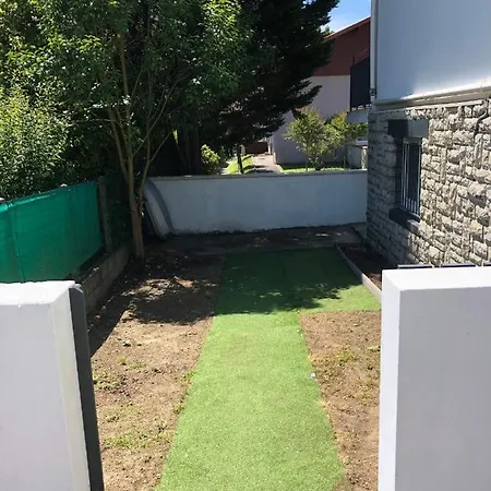 T3 Magnoletta Avec Terrasse Proche Des Plages Apartmán